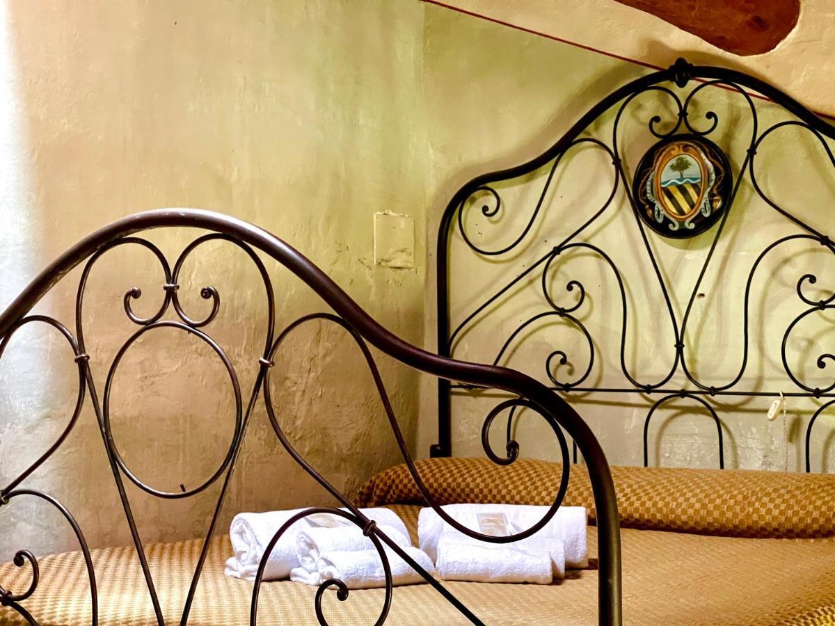 Casale Baldelli Apartments Кастильоне-дель-Лаго Экстерьер фото