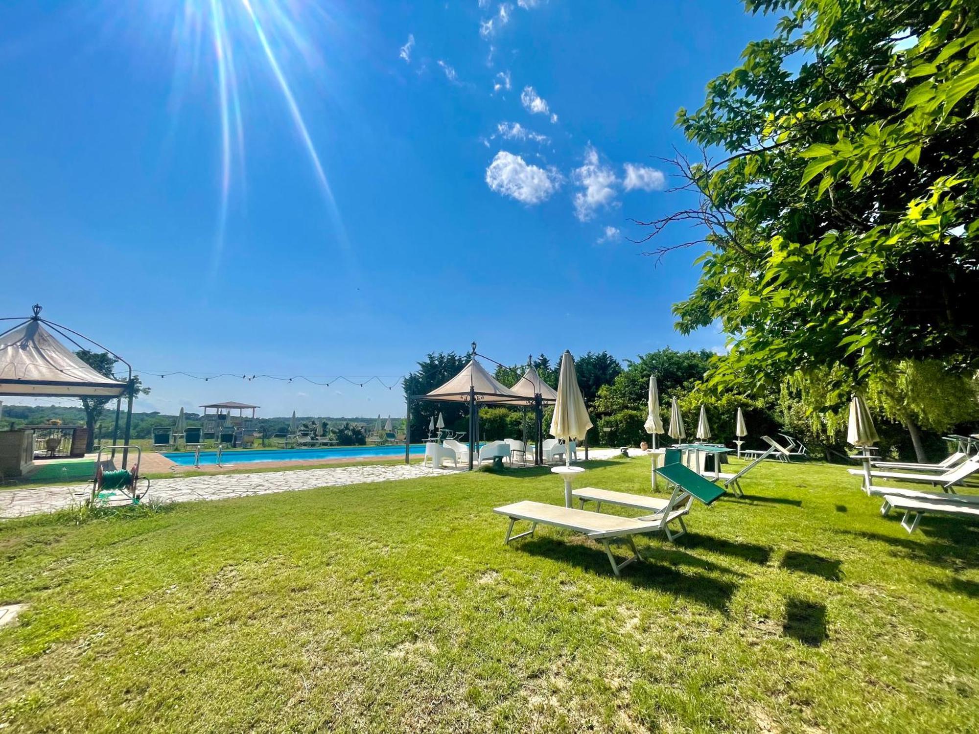 Casale Baldelli Apartments Кастильоне-дель-Лаго Экстерьер фото